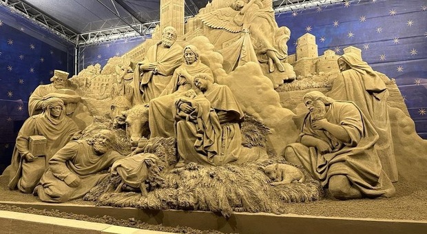 La sabbia di Jesolo diventa un presepe: 400 cittadini in gita ad Assisi per l'inaugurazione