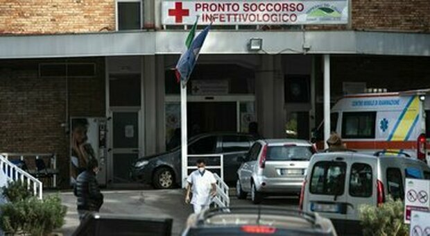 Campania, gli ospedali verso il ritorno alla normalità: «Va ripristinata l'assistenza sanitaria piena»