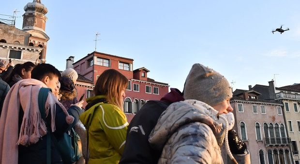 Venezia, tassa di sbarco anche per le scolaresche in gita un giorno