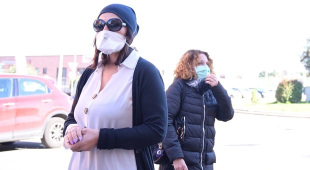 Coronavirus, emergenza mascherine in Campania: «Ne arrivano 43mila dalla Protezione civile»