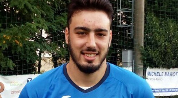 Tommaso Ordonselli, 24 anni, capocannoniere del San Costanzo con 23 reti nel girone G di Seconda Categoria