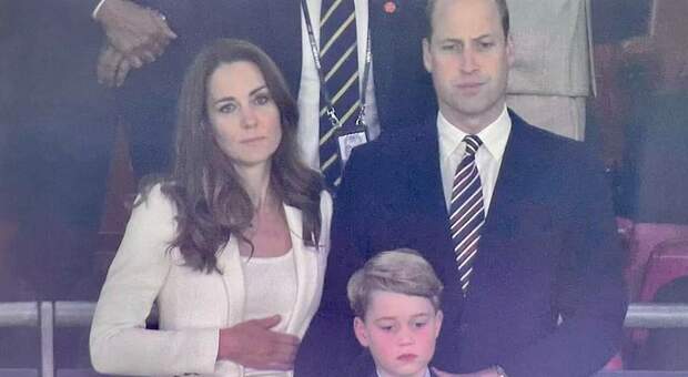 Kate Middleton, cresce la preoccupazione per il figlio George: «Tutta colpa di Harry»