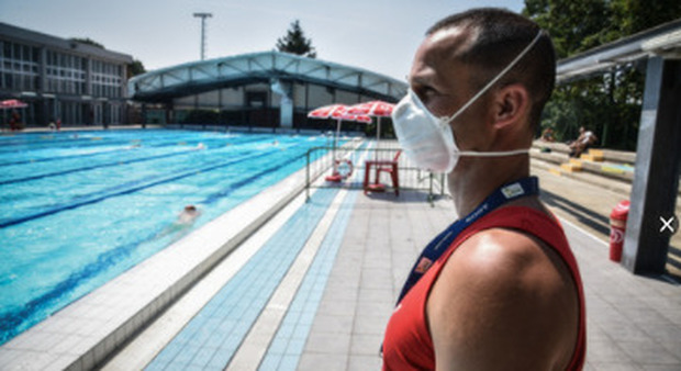 Gallipoli, bimbo di 5 anni risucchiato dal bocchettone della piscina in un parco acquatico: è grave