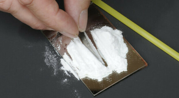 Pagani, insospettabile fermato in strada con 120 grammi di cocaina