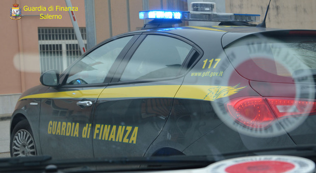Salerno, sequestro a pubblici ufficiali per un valore di 6 milioni di euro