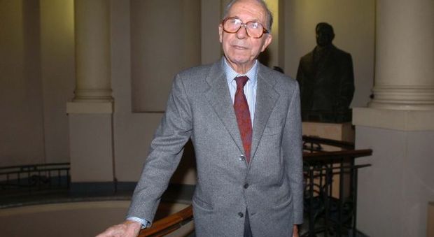 Antonio Ghirelli