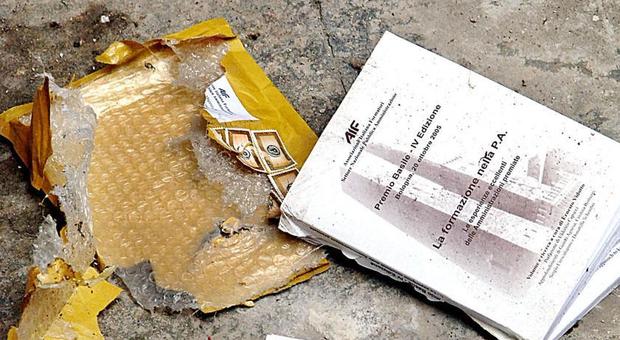 Buste esplosive nel Viterbese, sono almeno due: controlli in tutti gli uffici postali