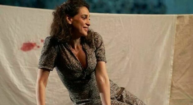 Donatella Finocchiaro porta "La Lupa" nei teatri di Porto Sant'Elpidio e Jesi