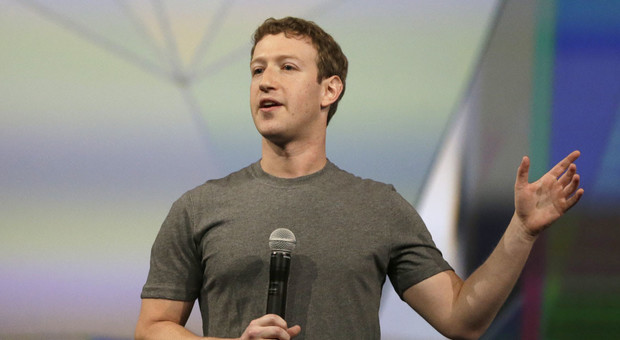 Zuckerberg sull'Olocausto: «Facebook non punisce chi lo nega»