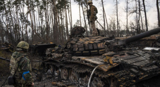 Ucraina, Parlamento approva legge che ricompensa chi consegna armi russe