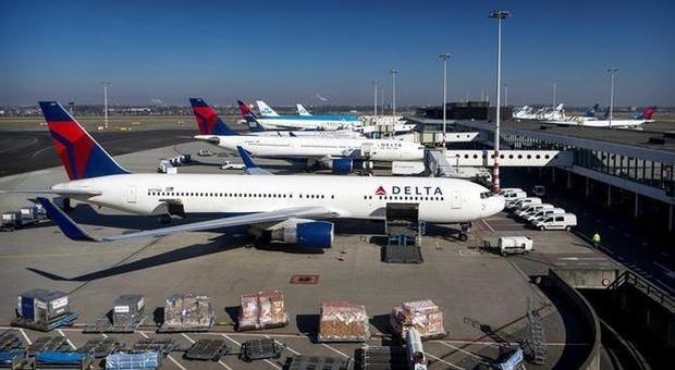 Anche Delta sospende i voli dagli Stati Uniti per Milano: stop fino a maggio