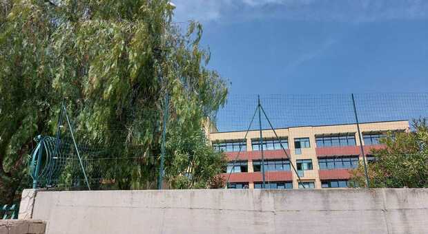 Furto nella notte al liceo De Ruggieri di Massafra: danni da 2mila euro