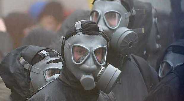 Black bloc arrestato nega tutto: "La maschera? Era per proteggermi dallo smog"