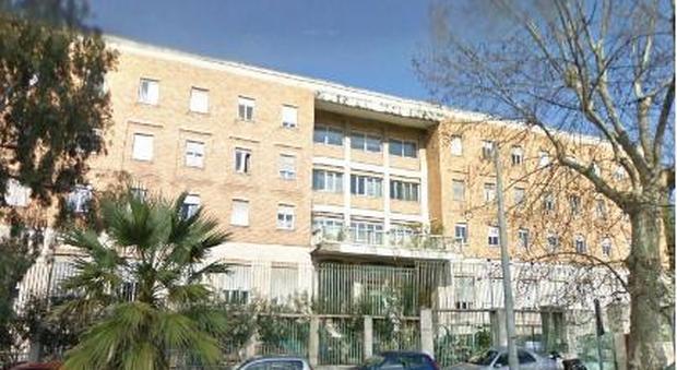 Coronavirus a Napoli, contagiato un salesiano del Don Bosco: gli altri negativi al test