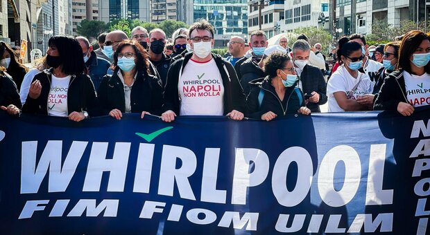 Whirlpool Napoli, il 24 febbraio saranno mille giorni di lotta: «Siamo l'Italia che resiste»
