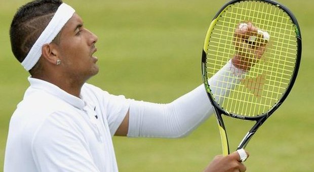 Wimbledon: il ciclone Kyrgios spazza via Raonic, Serena rischia con la Watson, Djokovic ok