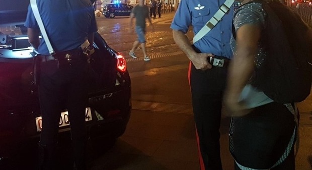 Roma, trasportava un chilo di droga in scooter: arrestato pusher 43enne