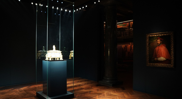 Da Capodimonte la «vera perfezione» della Cassetta Farnese in mostra alle Gallerie d'Italia a Milano