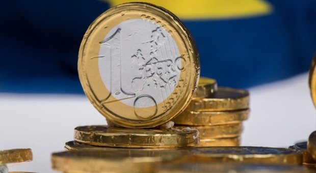 Eurobarometro, il 76% considerano positiva la moneta unica. Italia ultima in classifica