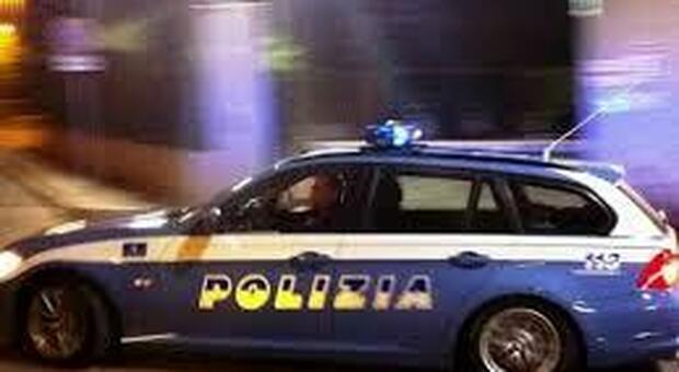 Napoli: fuga spericolata in auto con l'eroina, spacciatore inseguito e bloccato