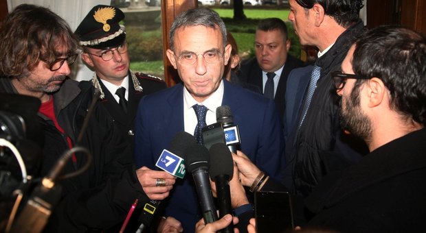 Rifiuti, il ministro Costa porta all'Ue il dossier sulla multa alla Campania
