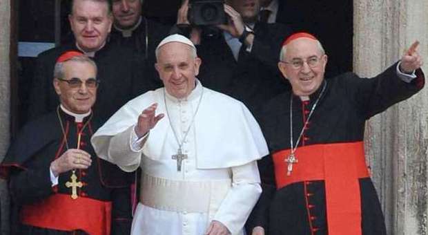 Vatican, Francis starts first full day as Pope