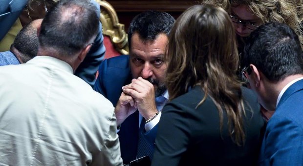 immagine Governo, diktat di Salvini: «Via tre ministri M5S»