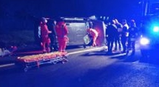 Tragedia in A1, le vittime di Salerno e Castellammare: 64enne contromano falcia due fratelli in auto