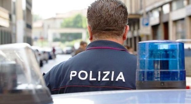 Nordafricano aggredito a coltellate a Milano dopo l'investimento di un ciclista
