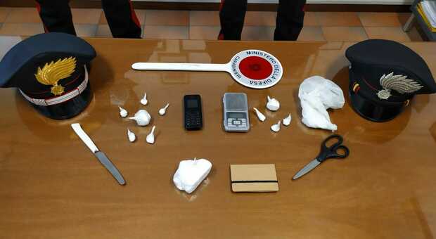 A San Silvestro blitz da sballo dei carabinieri: arrestato spacciatore con 120 grammi di cocaina