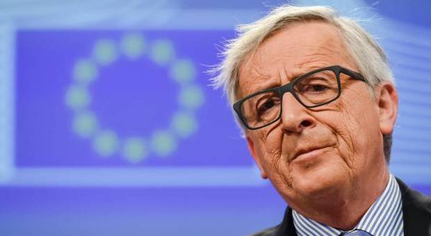 Manovra, Juncker: «L'Italia non rispetta la parola data»