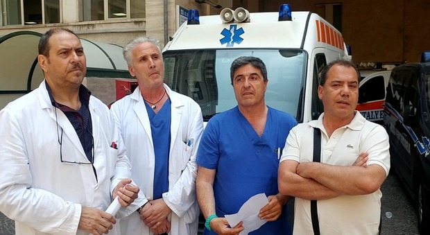 Vecchio Pellegrini, medici e infermieri: «Vero scandalo siamo noi, non insetti»