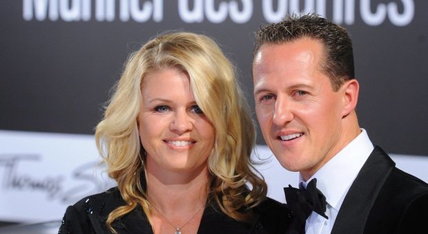 Michael Schumacher, la moglie Corinna: «Domani è il suo compleanno, abbiamo fatto un regalo anche a voi»
