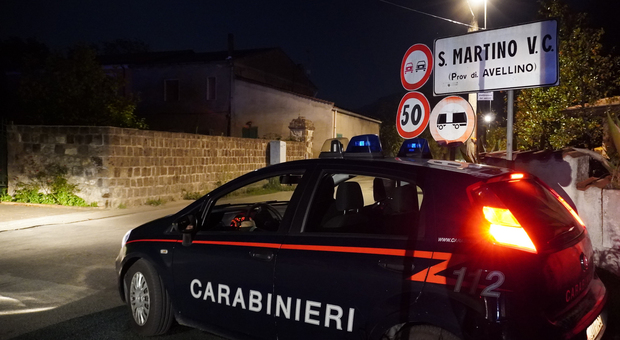 Il posto di blocco dei carabinieri a San Martino Valle Caudina