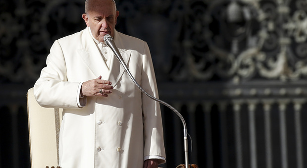 Papa Francesco: «La scienza deve porsi dei limiti»