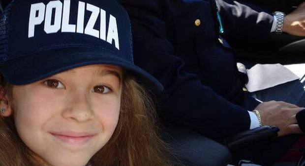 Frosinone, si avvera il desiderio di Marta: bambina poliziotta per un giorno