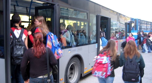 Il trasporto scolastico è un tema molto sentito dalle famiglie della montagna del Comelico e del Cadore