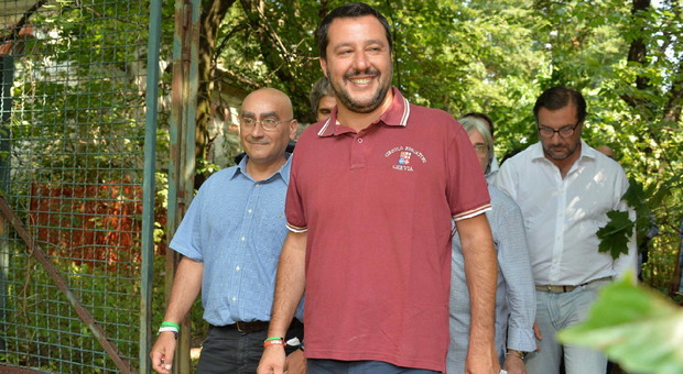 Salvini anche... tour operator: «Fate le vacanze in Italia»
