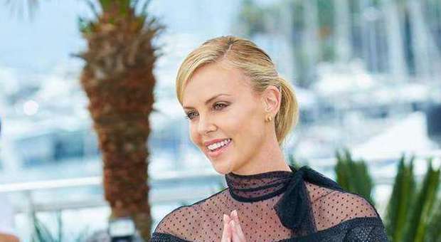 Charlize Theron incanta Cannes, imperatrice furiosa in 'Mad Max: Fury Road'