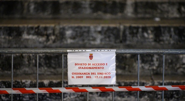 Il precedente blocco dele scale del Duomo a Perugia