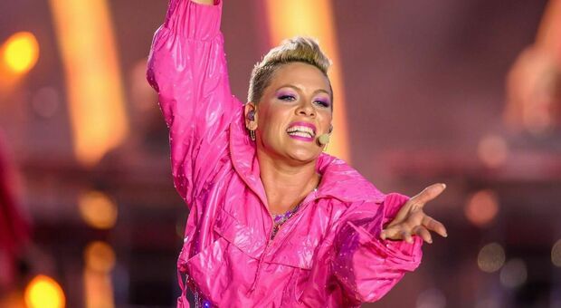 Pink sta male, cresce l'ansia dei fan della popstar: quattro live cancellati in sette giorni