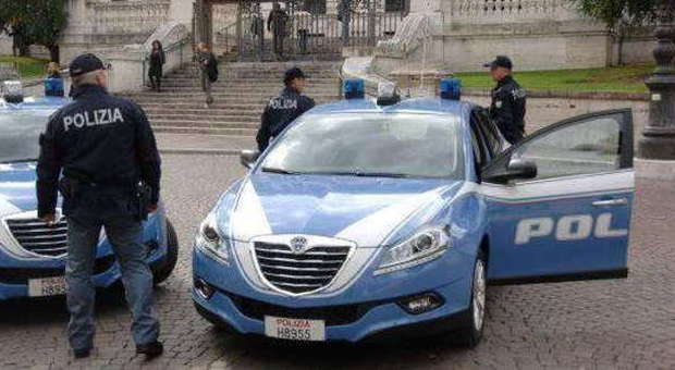 Tricolore sulle "volanti" della Polizia In arrivo in Veneto i primi esemplari