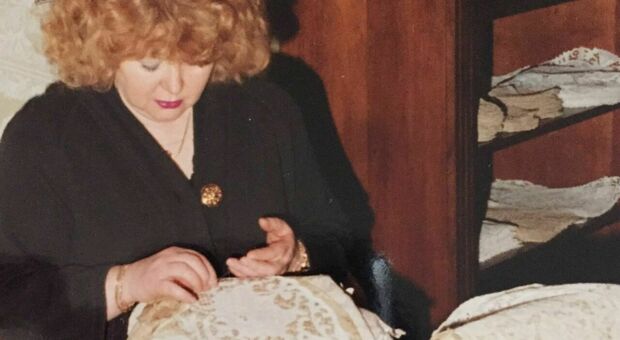 Addio a Norma, 82 anni, una delle ultime merlettaie di Burano: «Nonna e bisnonna amatissima»