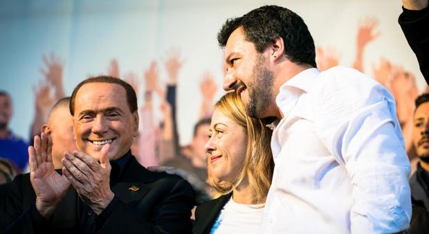 Berlusconi, Meloni e Salvini: “Se al referendum vince il no, Renzi deve dimettersi”