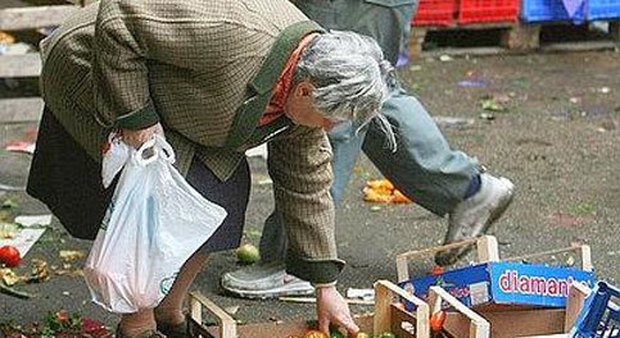 Istat, più di 1 persona su 4 è a rischio povertà