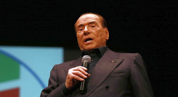 Berlusconi a Udine: «Tanto lavoro da fare, non possiamo affidarlo a un ragazzino»