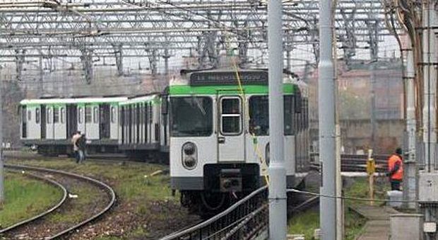 Metrò, deraglia un treno della linea verde: paura ma nessun ferito