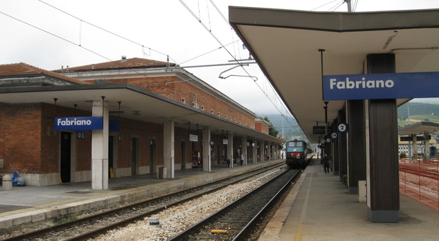Da domani niente treni tra Fabriano e Macerata