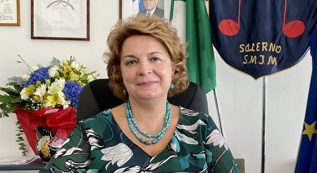 Vitalba Casadio, dirigente dell'istituto comprensivo Monterisi di Salerno