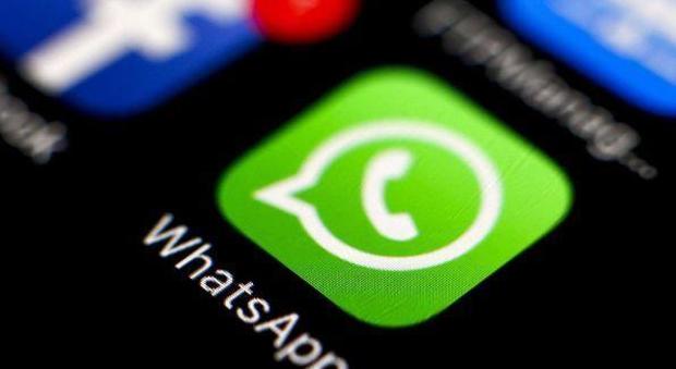Whatsapp, aumentano i pericoli: ecco perché molti cancellano la foto profilo